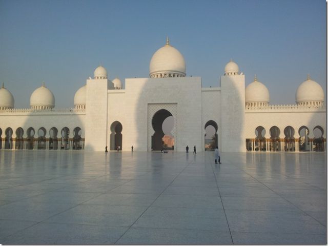 Abu Dhabi - Mosquee Sheikh Zayed bin Sultan Al Nahyan 3.jpg